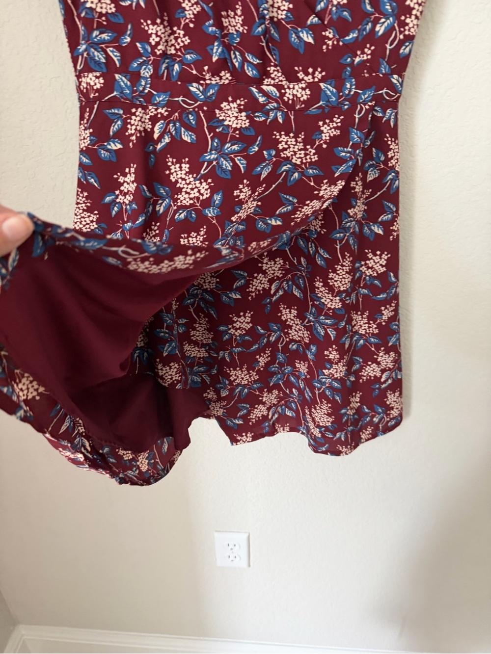 Madewell Burgundy Floral V-Neck Mini Dress size 0 - Picture 5 of 14
